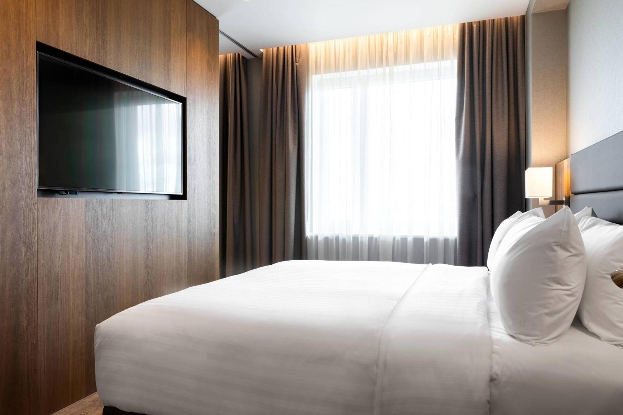 Ac Hotel By Marriott Riga Bagian luar foto
