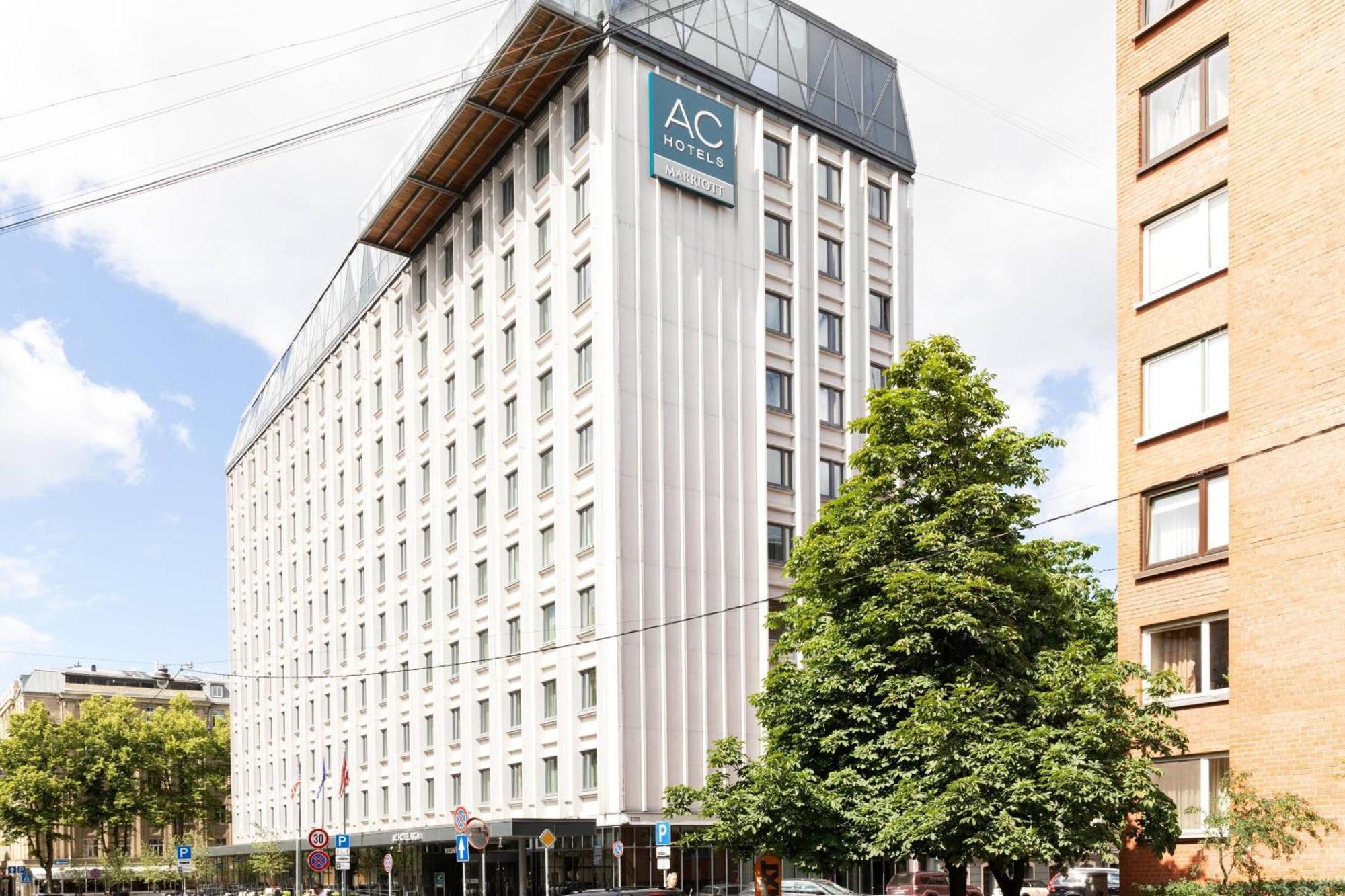 Ac Hotel By Marriott Riga Bagian luar foto
