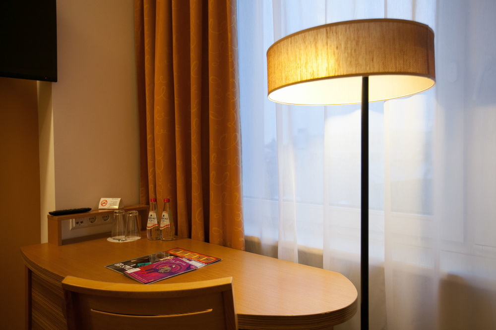 Ac Hotel By Marriott Riga Bagian luar foto