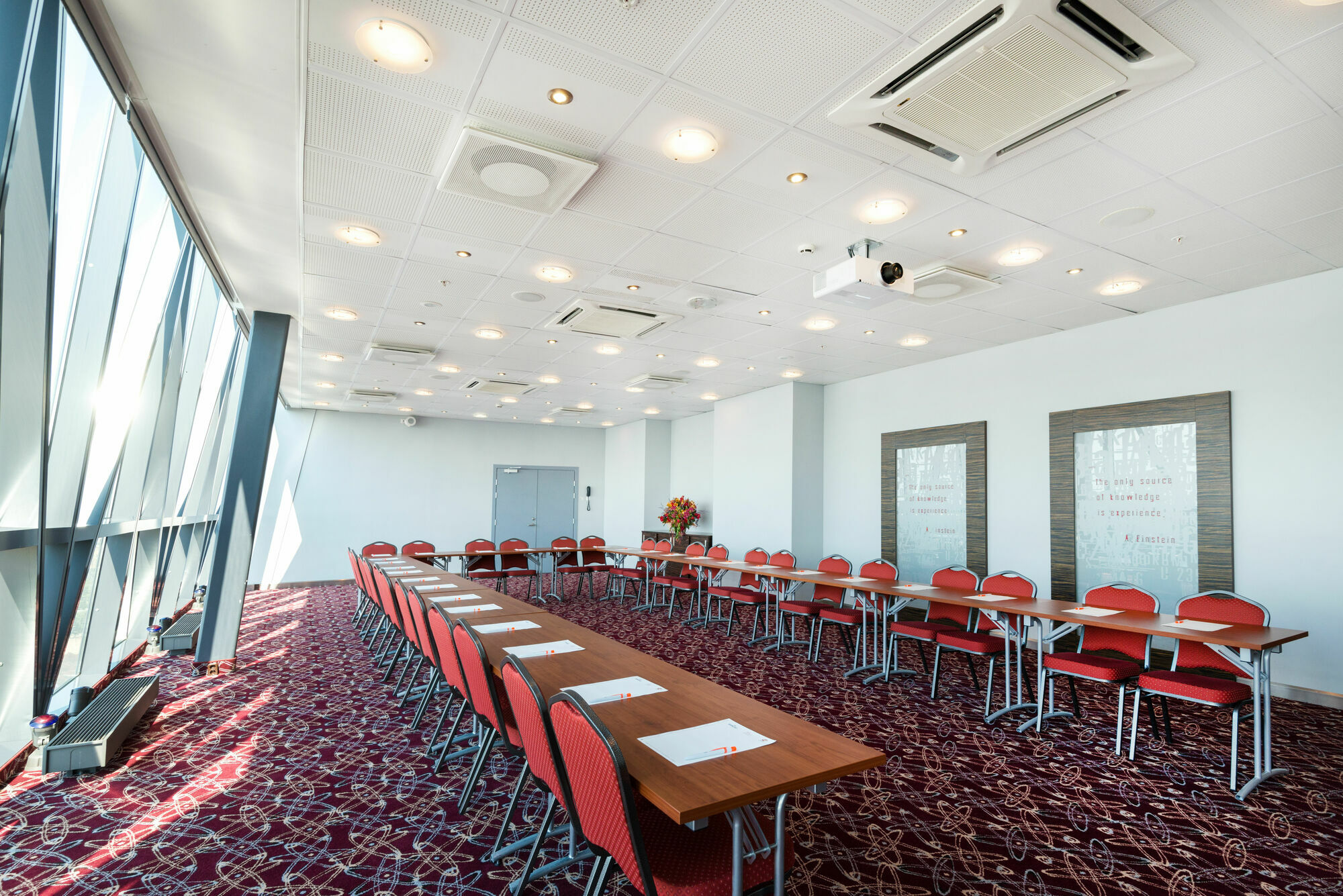 Ac Hotel By Marriott Riga Bagian luar foto