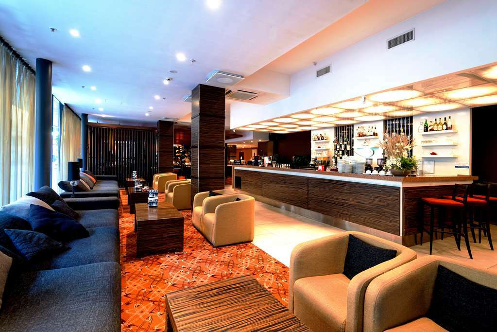 Ac Hotel By Marriott Riga Bagian luar foto